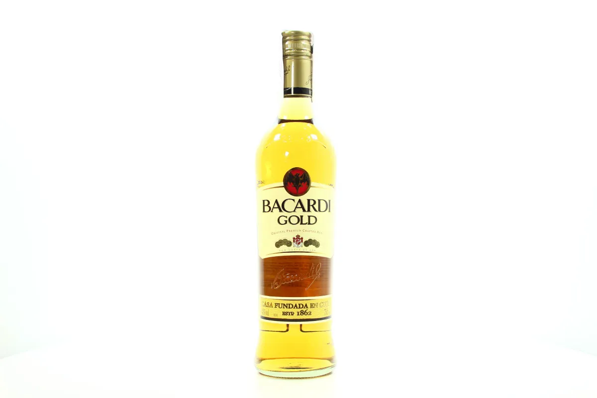 Bacardi Gold Oro Rum 40% 0.7L