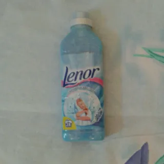 Lenor Fabric Softener Scandinavian Spring 1L — photo 4