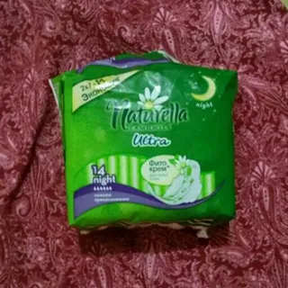 Naturella Ultra Camomile Night Scented Sanitary Pads 14pcs — photo 2