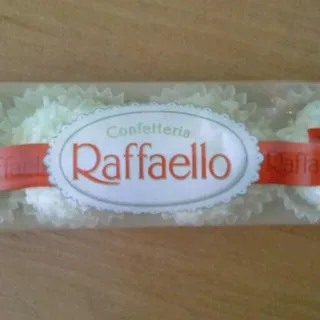 Raffaello candies 4 pcs — photo 3