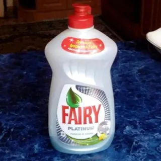 Fairy Platinum Dishwashing Liquid Lemon & Lime 480ml — photo 3