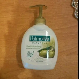 Palmolive Naturel Intensive Moisturizing Liquid Soap Olive and Moisturizing Milk 300ml — photo 3