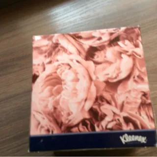 Паперові серветки Kleenex Collection 100 шт. 235 г у коробці — фото 11