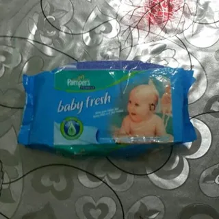 Pampers Baby Wipes 64pcs — photo 3