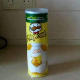 Pringles Cheese Flavor Potato Chips Tube 165g — photo 4