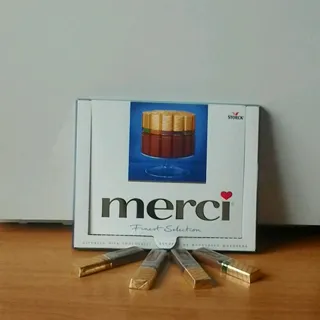 Milk Chocolate Candies in Box 250g Carton — photo 3