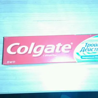 Зубна паста Colgate Triple action 50 мл — фото 8