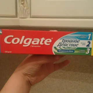 Colgate Triple Action Toothpaste 150ml — photo 7
