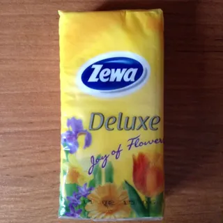Zewa Deluxe 3-Ply Paper Tissues 10 Packs of 10 — photo 16