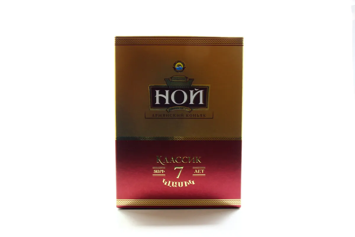 Noi Classic Cognac 7 Years 40% Gift Pack 0.7L