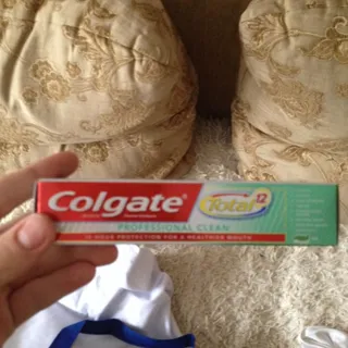 Total 12 Professional Clean Gel Toothpaste 50ml Carton — photo 4
