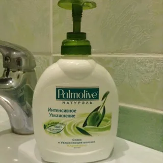 Palmolive Naturals Intensive Moisture Olive & Moisturizing Milk Liquid Soap Refill 300ml — photo 5