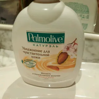 Palmolive Naturals Liquid Soap Moisturizing Almond for Sensitive Skin 300ml — photo 3