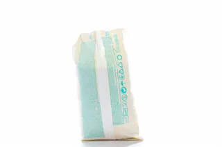 Pampers Newborn Premium Care Diapers Baby Size 2 5kg 33pcs — photo 2