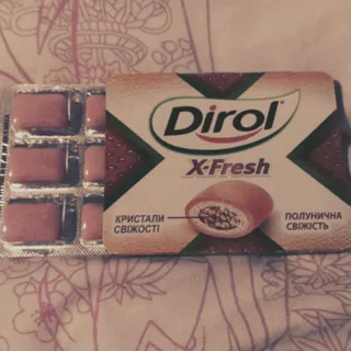 Dirol X-Fresh Strawberry Freshness Chewing Gum 18g — photo 5