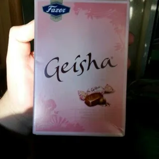 Fazer Geisha Candies with Grated Nuts 150g — photo 3