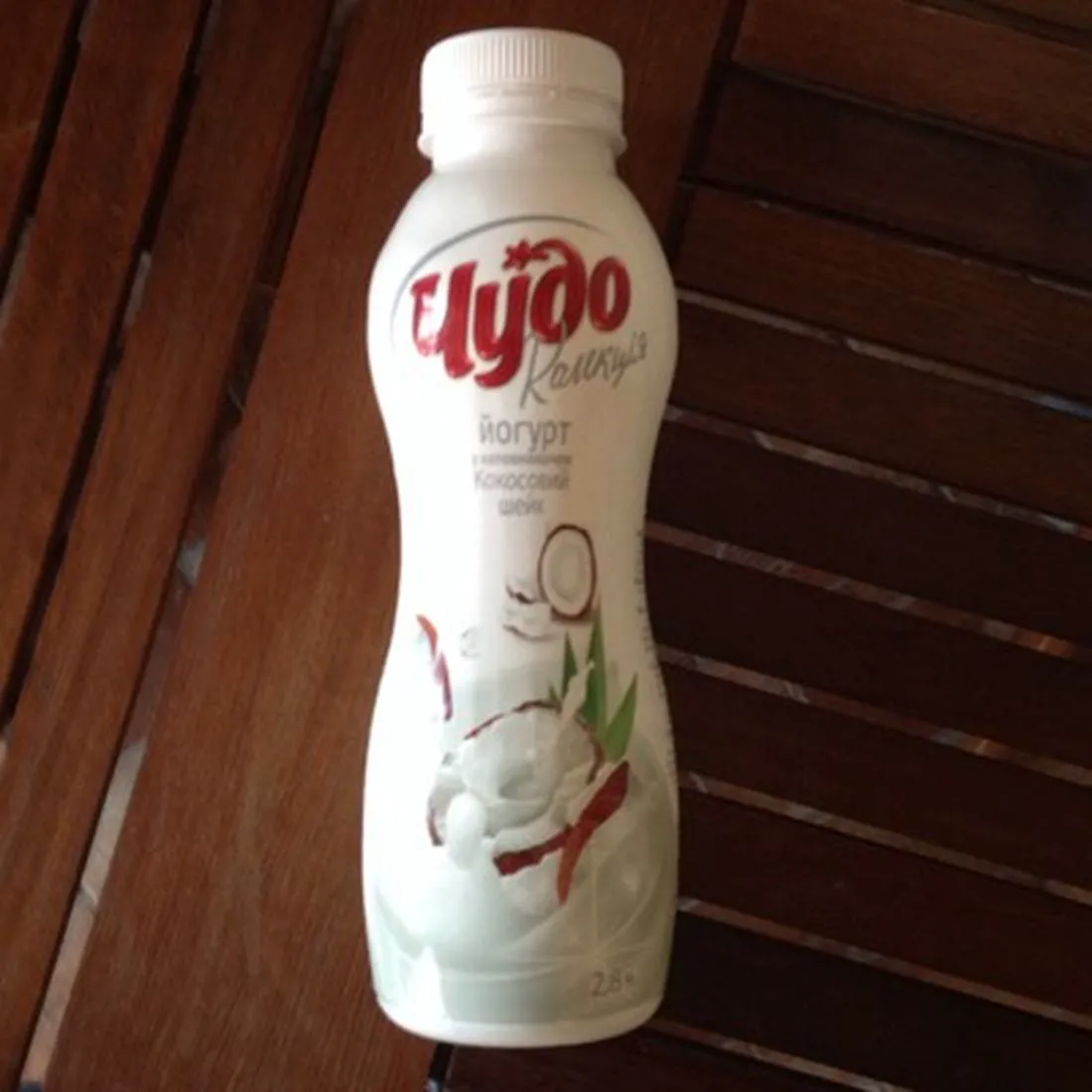 Chudo Yogurt 350g 2.8% Coconut Shake Bottle