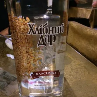 Khlibnyi Dar Classic Vodka 40% 1L — photo 4