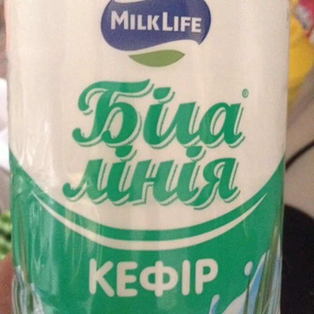 Bila Liniia Kefir 1% plastic bottle 900g