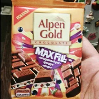 Alpen Gold Maxfill Chocolate with Cornflakes and Raspberry — photo 3