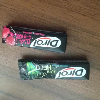 Dirol Strawberry and Cherry Chewing Gum 13.6g — photo 2