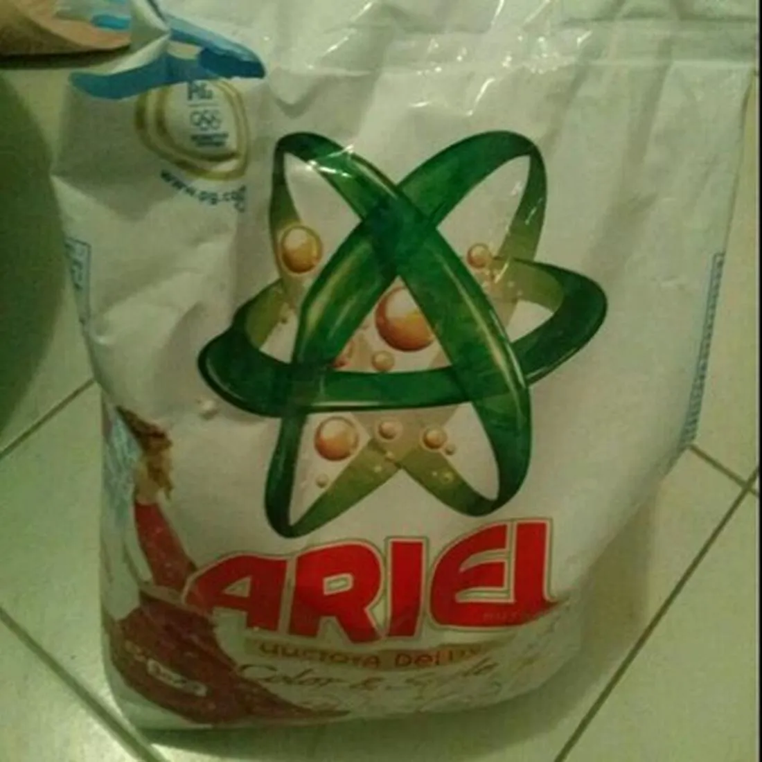 Ariel Color Automatic Detergent Powder 3kg