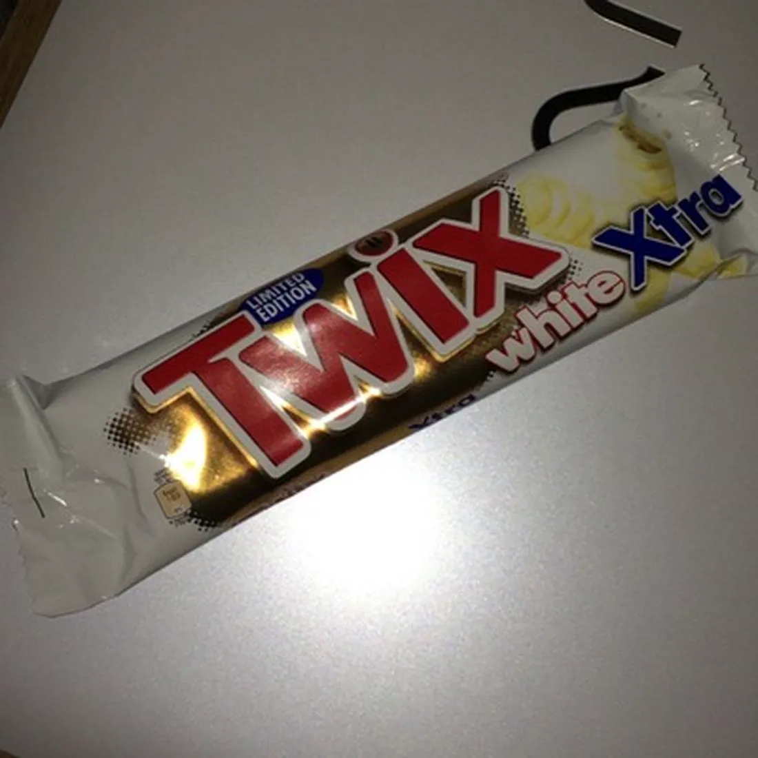 Twix Extra White Chocolate Bar 75g