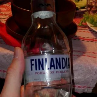 Finlandia Vodka 40% glass bottle 0.5L — photo 4