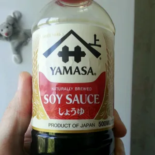 Yamasa Fancy Grade Soy Sauce 500g — photo 4