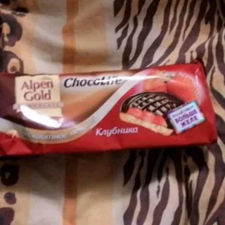 Alpen Gold Chocolife Strawberry Biscuit Cookies, 136g — photo 2