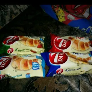 7 Days Midi Croissant 65g with Boiled Condensed Milk Flavor — photo 3