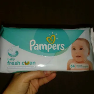 Pampers Baby Fresh Clean Baby Wet Wipes 64pcs — photo 2