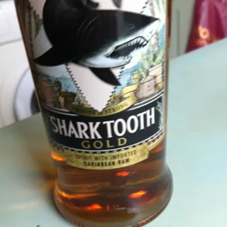 Shark Tooth Gold Rum 40, 0.5 L — photo 2