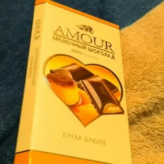 Konti Amour 100g Milk Chocolate with Creme Brulee Filling — photo 5