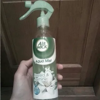 Airwick White Flowers Freshener 345ml — photo 3