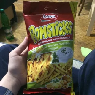 Lorenz Sour Cream & Spice Stick Chips 100g — photo 2