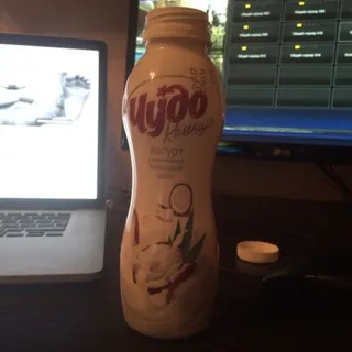 Chudo Yogurt 350g 2.8% Coconut Shake Bottle — photo 2