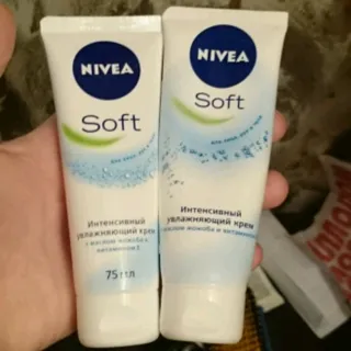 Nivea Soft Intensive Moisturizing Face, Hand & Body Cream 75ml — photo 10