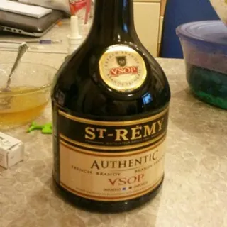 Sent Remy Authentic V.S.O. Brandy — photo 4