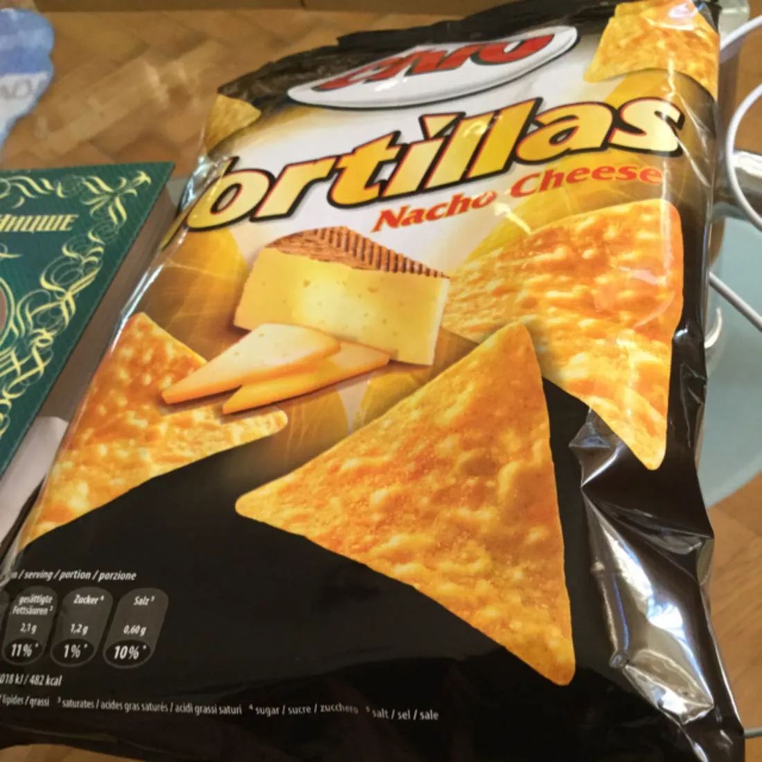 Chio Tortillas Nacho Cheese Corn Chips 125g