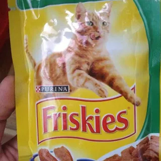 Friskies Rabbit Chunks in Gravy Cat Food 100g — photo 8
