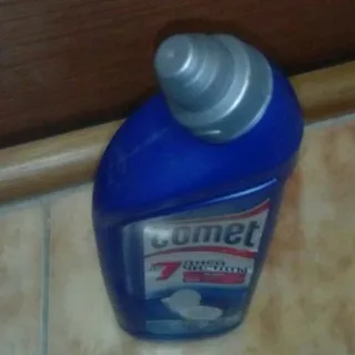 Comet Ocean Toilet Cleaner New 750ml — photo 2