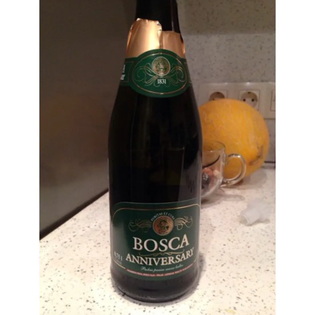 Bosca Annivers White Semi-Dry Wine Drink 0.75L
