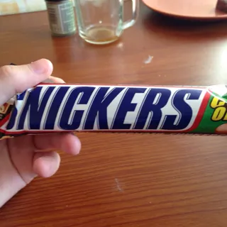 Snickers chocolate bar with hazelnuts flow pack 81g — photo 10