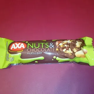 AXA Grain Bar with Milk Chocolate and Nuts 25g — photo 3