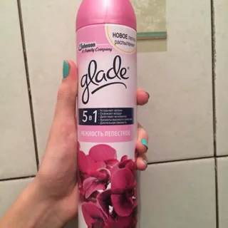Glade 5-in-1 Air Freshener Aerosol Petal Tenderness 300ml — photo 9