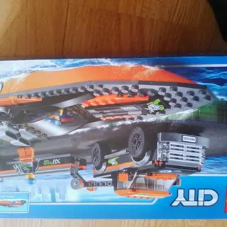 Lego City 4x4 with Motor Boat for Kids 5 to 12 Years 301 Pieces — photo 7