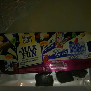 Alpen Gold Maxfan Milk Chocolate with Exploding Caramel — photo 9