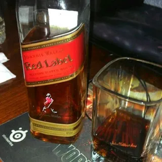 Whiskey Johnnie Walker Red Label 0.7L (Gift Set) — photo 9