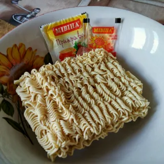Mivina Chicken Flavor Noodles Mild 60g — photo 13